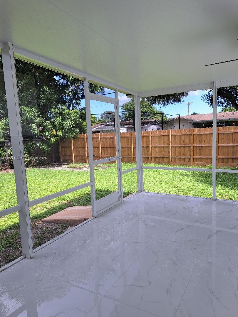 4982 SW 29th Ter, Dania Beach FL 33312 photo 3