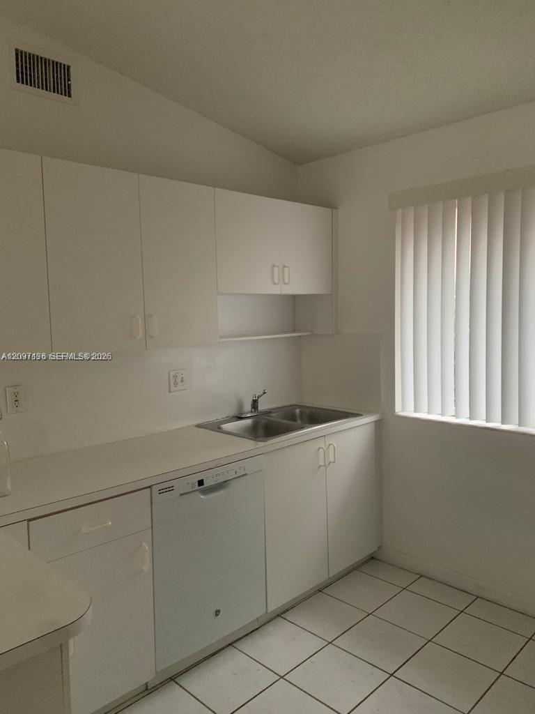 8025 Lake Dr # 204, Doral FL 33166 photo 3