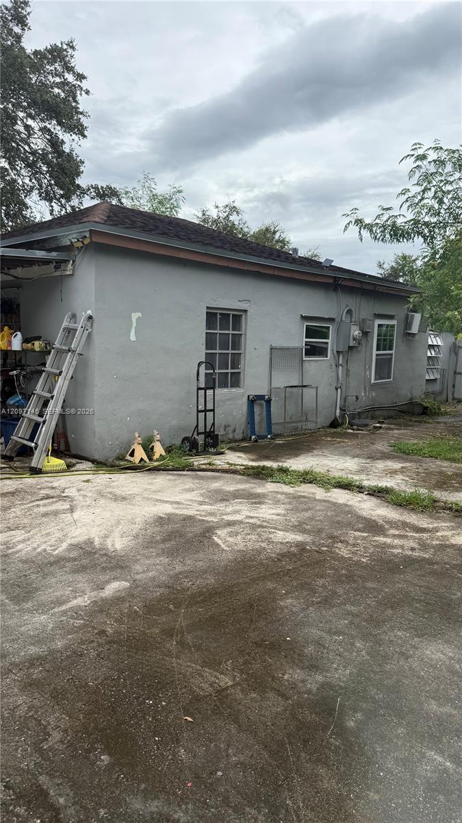 2240 NW 102nd St, Miami FL 33147 photo 3