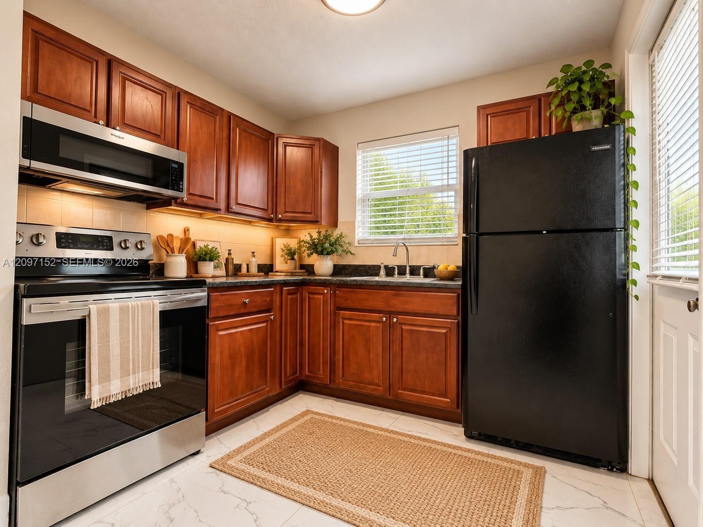 616 SW 14th Ave # 102, Fort Lauderdale FL 33312