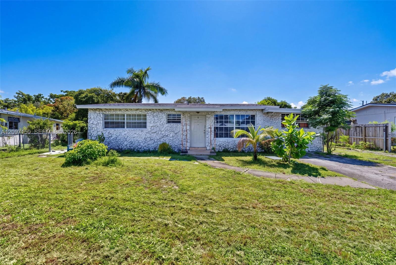 3020 SW 8th St, Fort Lauderdale FL 33312 photo 2