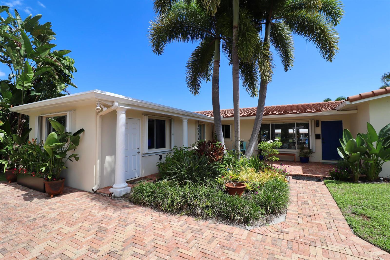 2208 NE 19TH Avenue, Wilton Manors FL 33305 photo 2