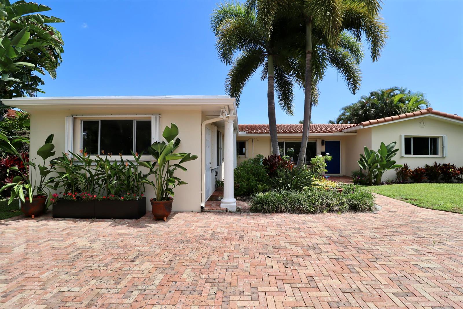 2208 NE 19TH Avenue, Wilton Manors FL 33305 photo 3