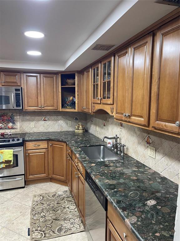 427 Golden Isles Drive # 14c, Hallandale Beach FL 33009 photo 3