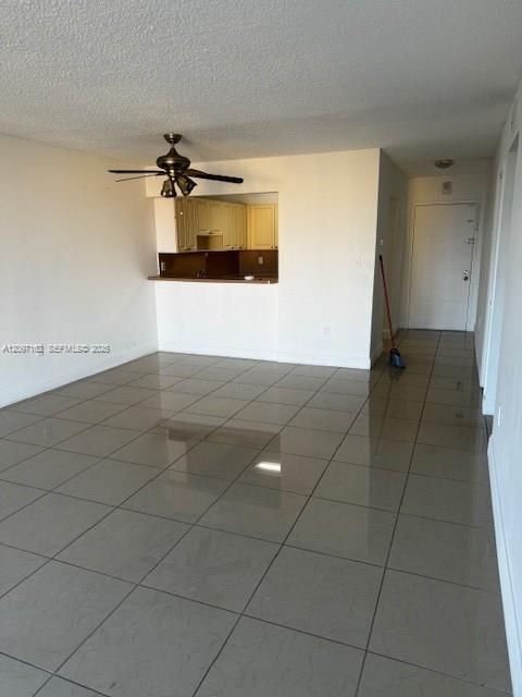 6950 Miami Gardens Dr # 508, Hialeah FL 33015 photo 3