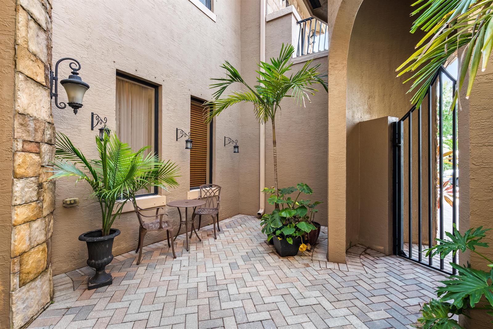 10325 Medicis Place, Wellington FL 33449 photo 3