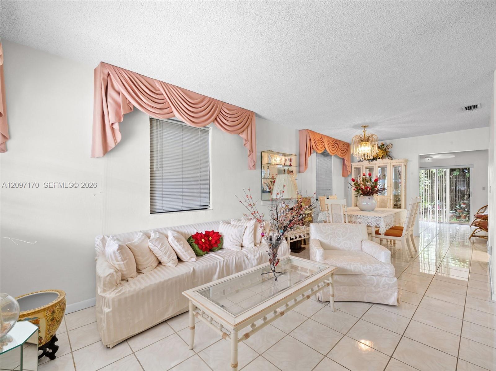 1075 W 32nd St, Hialeah FL 33012 photo 3