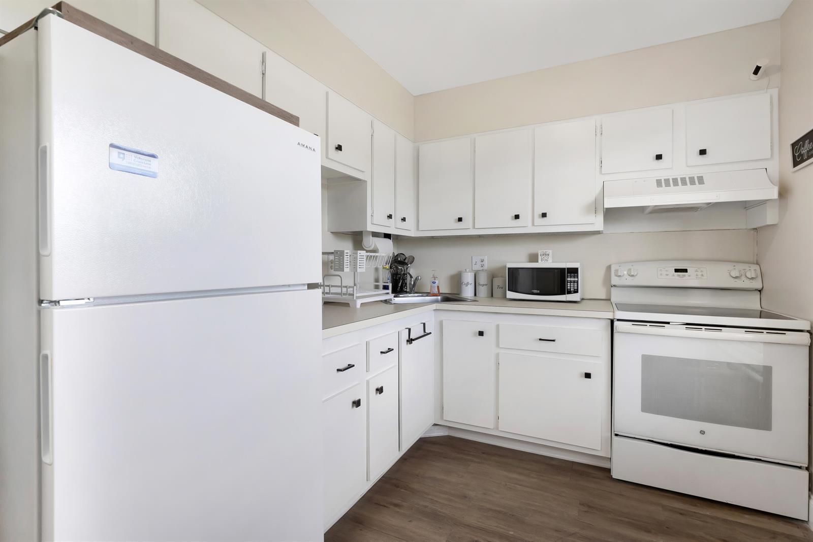 6091 NW 61ST Avenue # 307, Tamarac FL 33319 photo 2