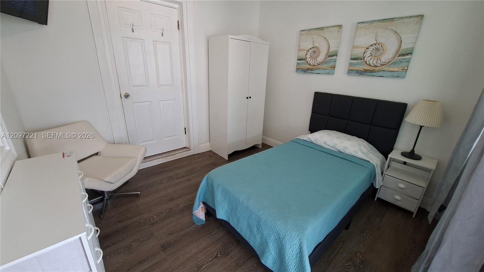 126 NW 8th Ave # 1, Hallandale Beach FL 33009 photo 3