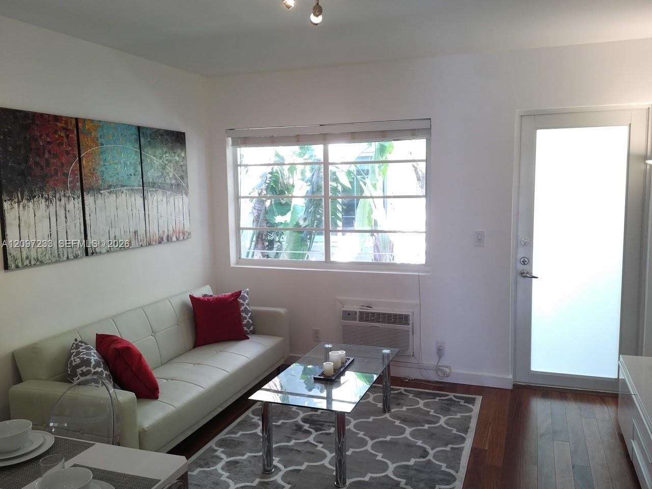 Miami Beach, FL 33139 photo 2