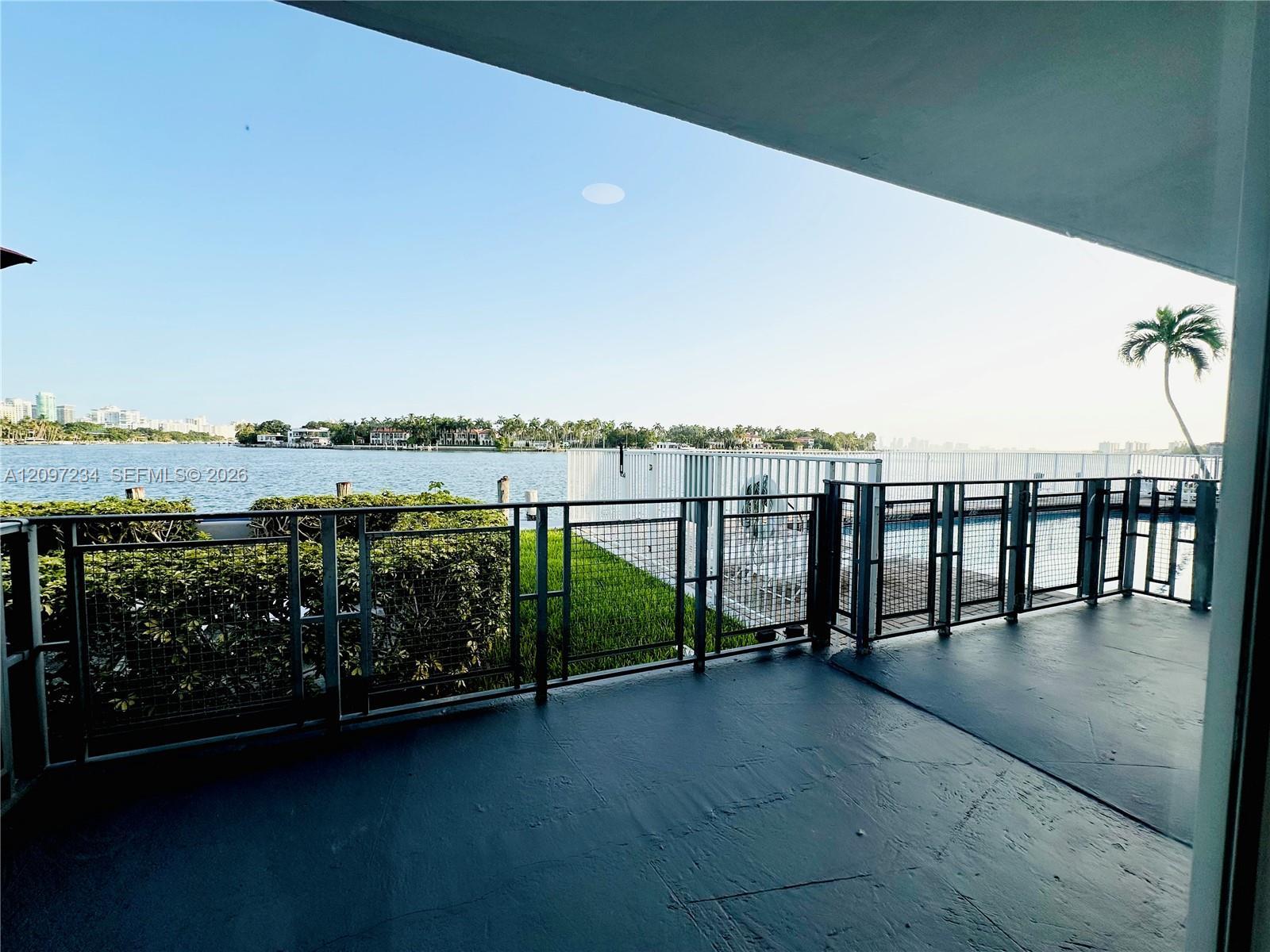 946 Bay Dr # 7, Miami Beach FL 33141 photo 2