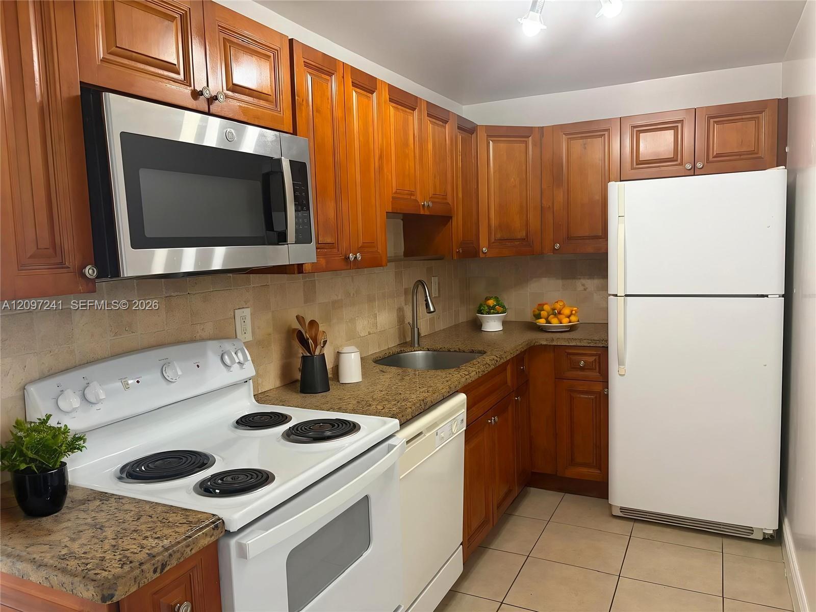 8788 SW 12th St # 103, Miami FL 33174 photo 3