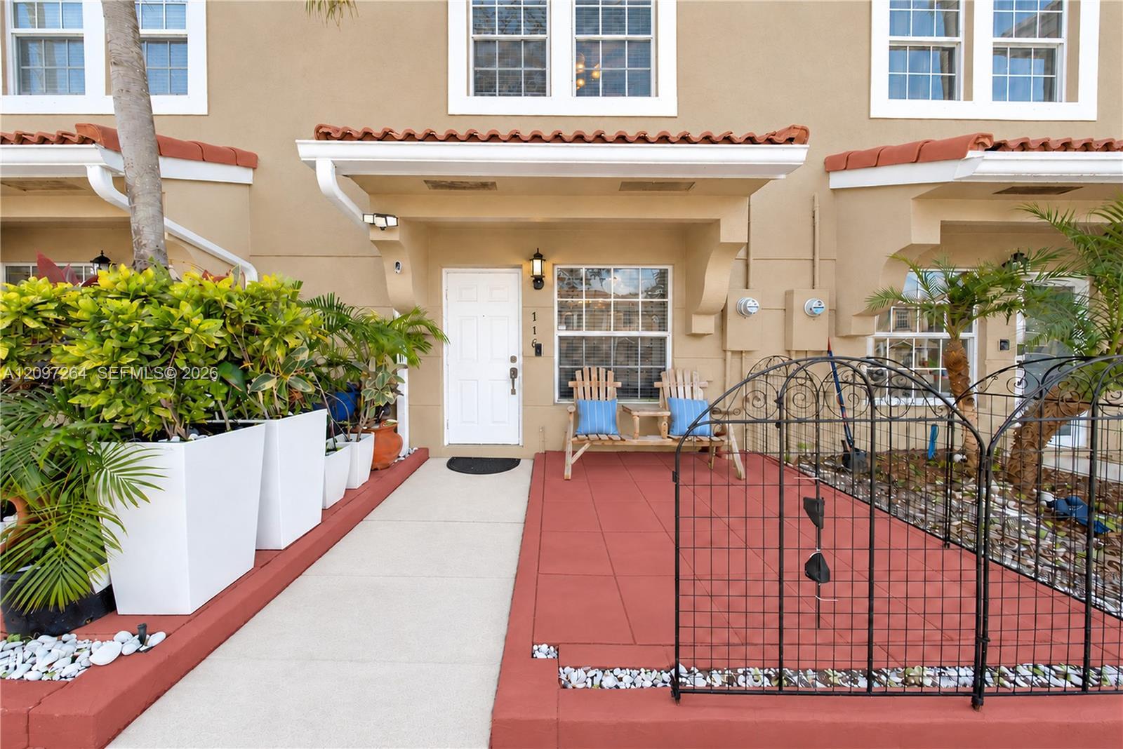 716 SW 122nd Ave, Pembroke Pines FL 33025