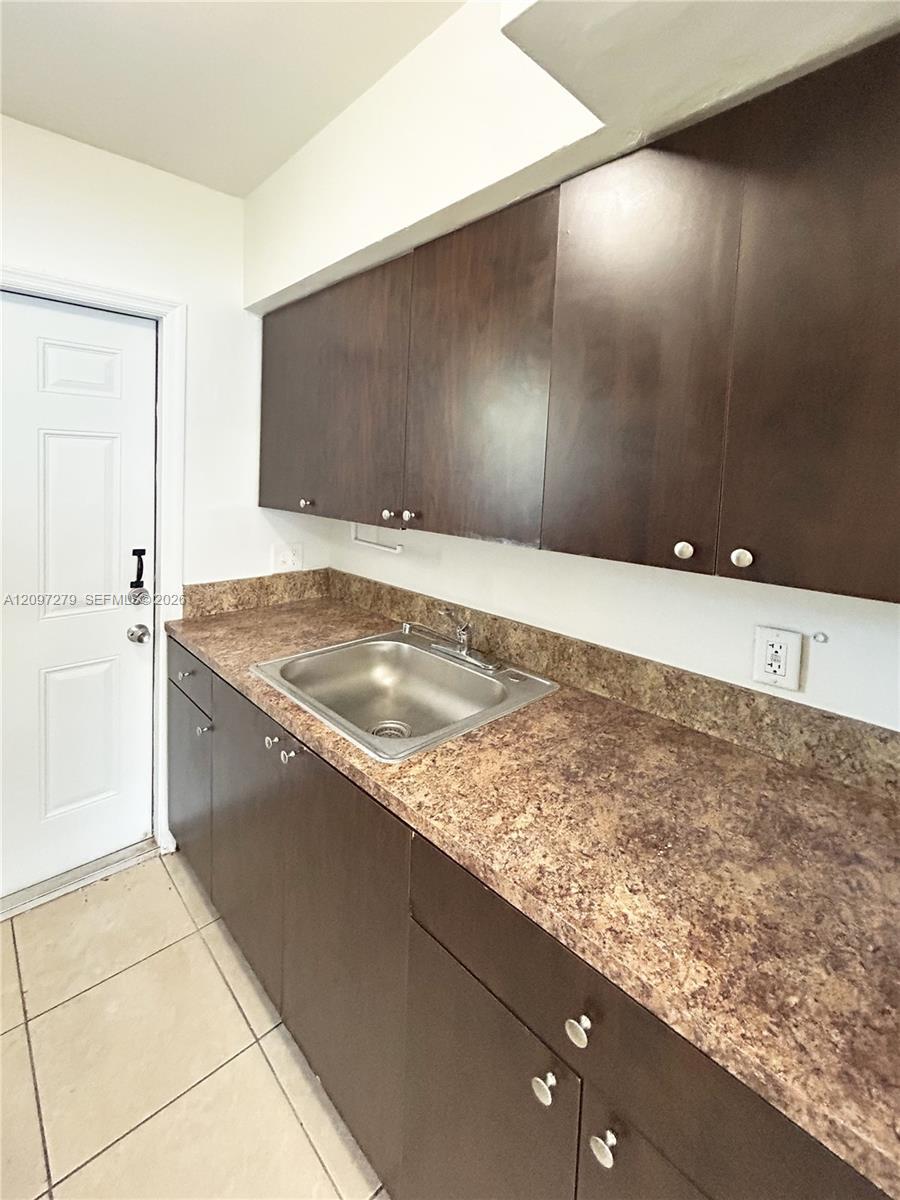 1255 SW 6th St # 5, Miami FL 33135 photo 2