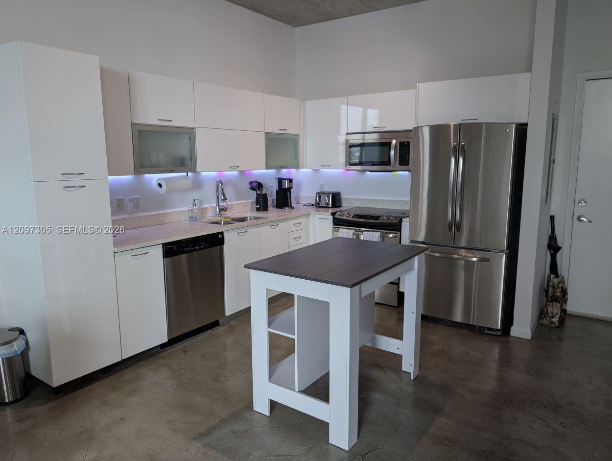 234 NE 3rd St # 1204, Miami FL 33132 photo 4