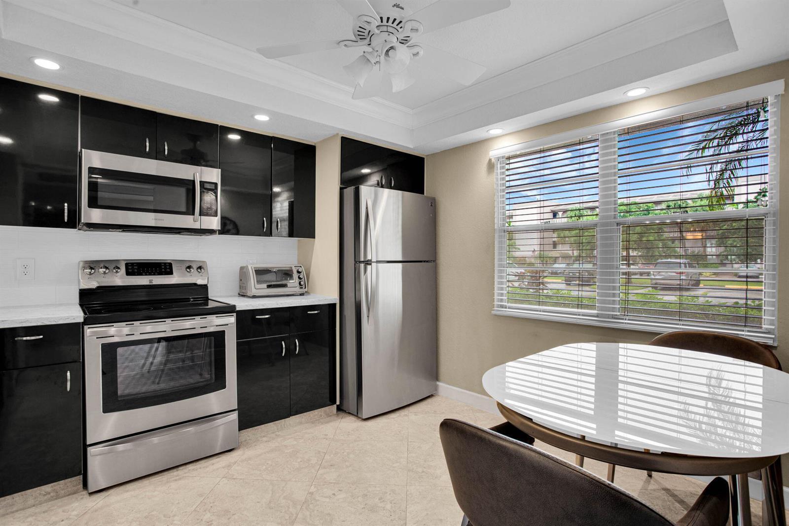3303 Aruba Way # N1, Coconut Creek FL 33066 photo 2