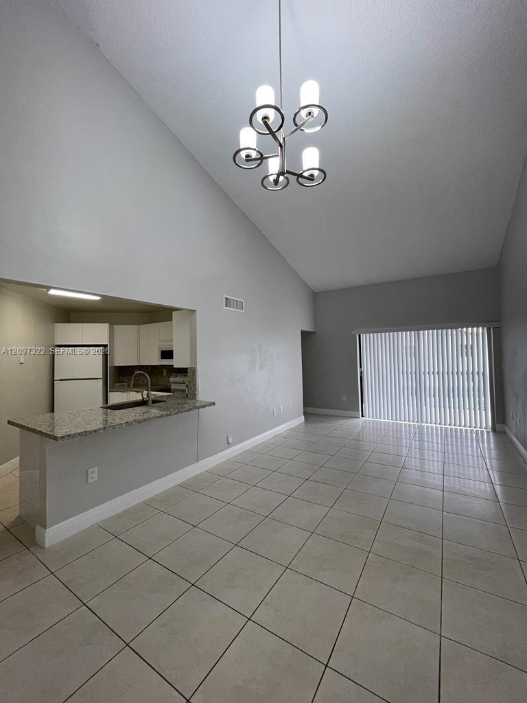 9421 Fontainebleau Blvd # 35, Miami FL 33172 photo 5