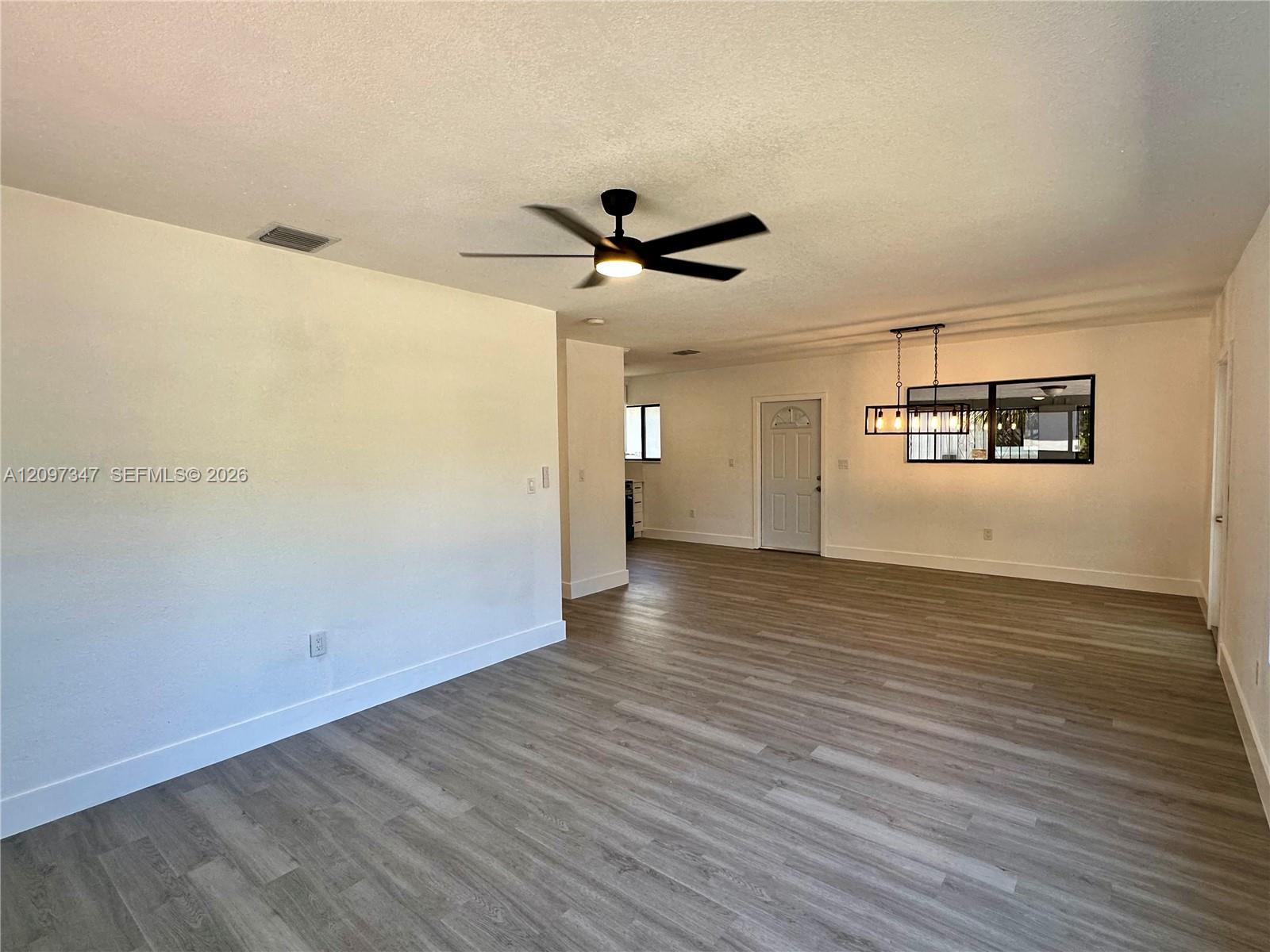1150 NW 116th Ter, Miami FL 33168 photo 3