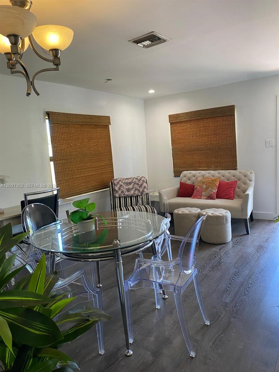 206 SW 2nd Ter, Dania Beach FL 33004 photo 2