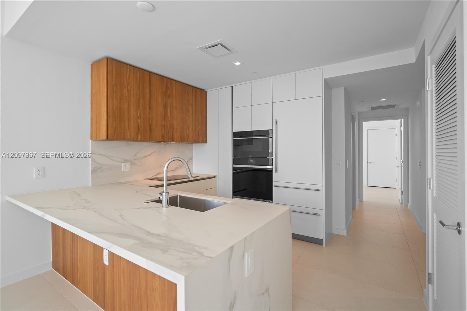 1400 Biscayne Blvd # 3602, Miami FL 33132 photo 5