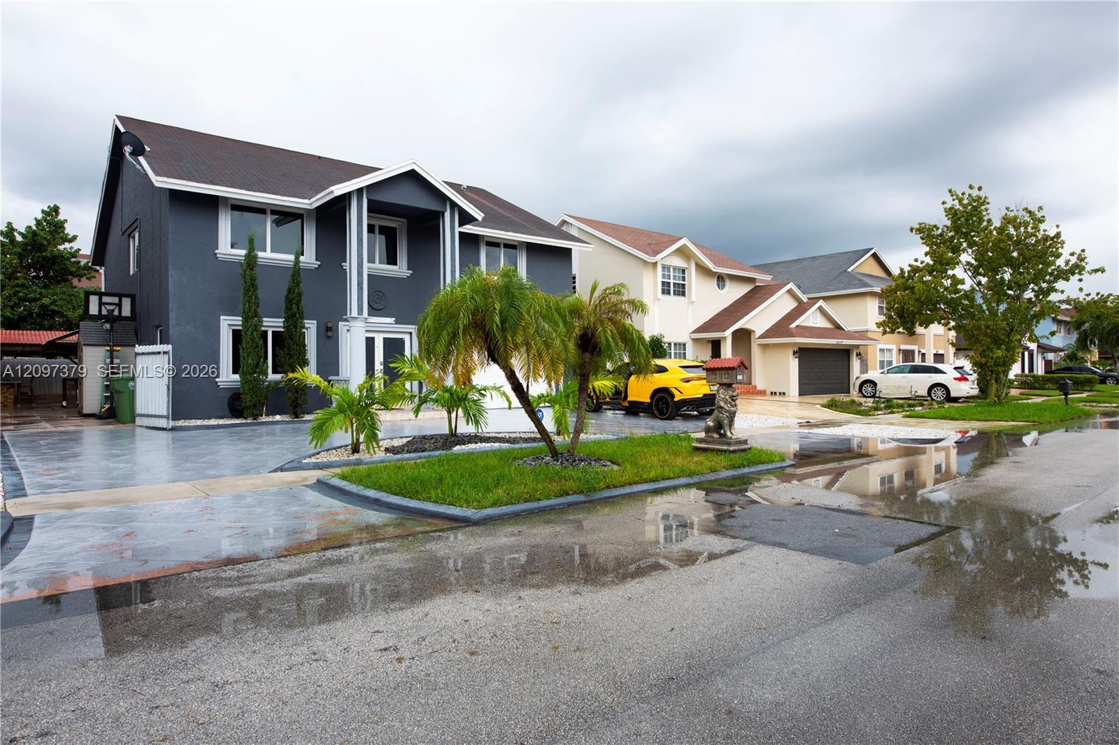 9710 SW 13th St, Pembroke Pines FL 33025 photo 5
