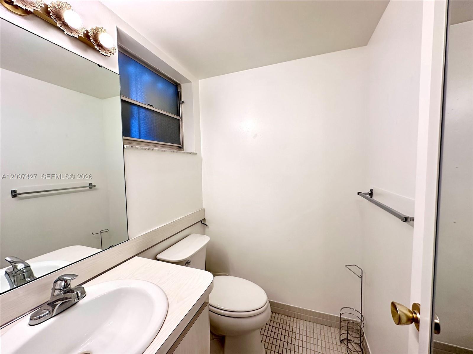 950 Hillcrest Dr # 511, Hollywood FL 33021 photo 5