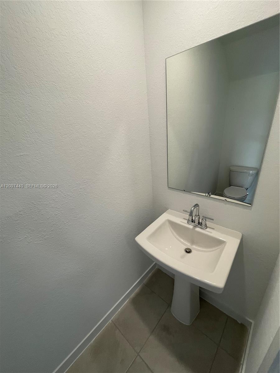 552 NE 4th Ln # 552, Florida City FL 33034 photo 3