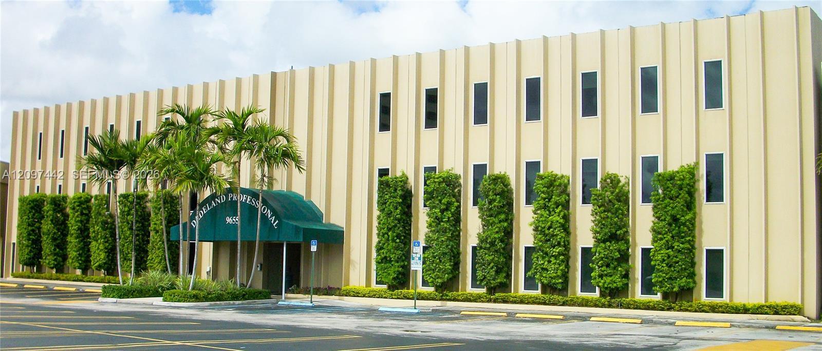Pinecrest, FL 33156