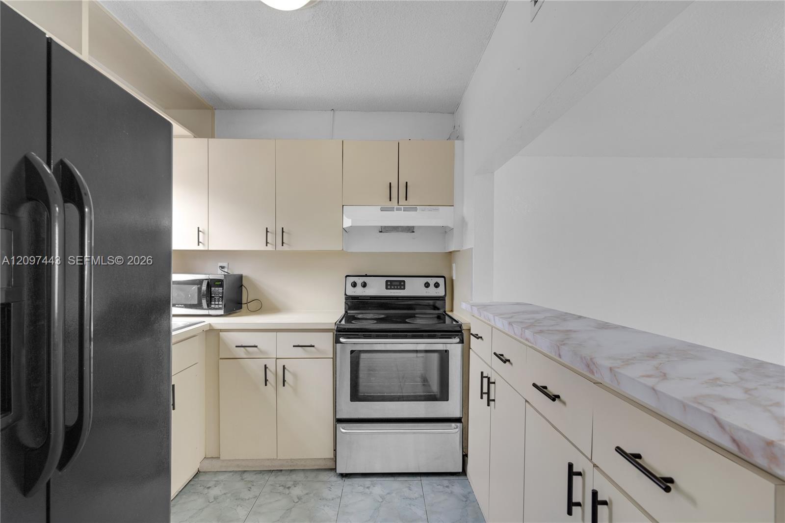 2261 W 53rd St # 13, Hialeah FL 33016 photo 5