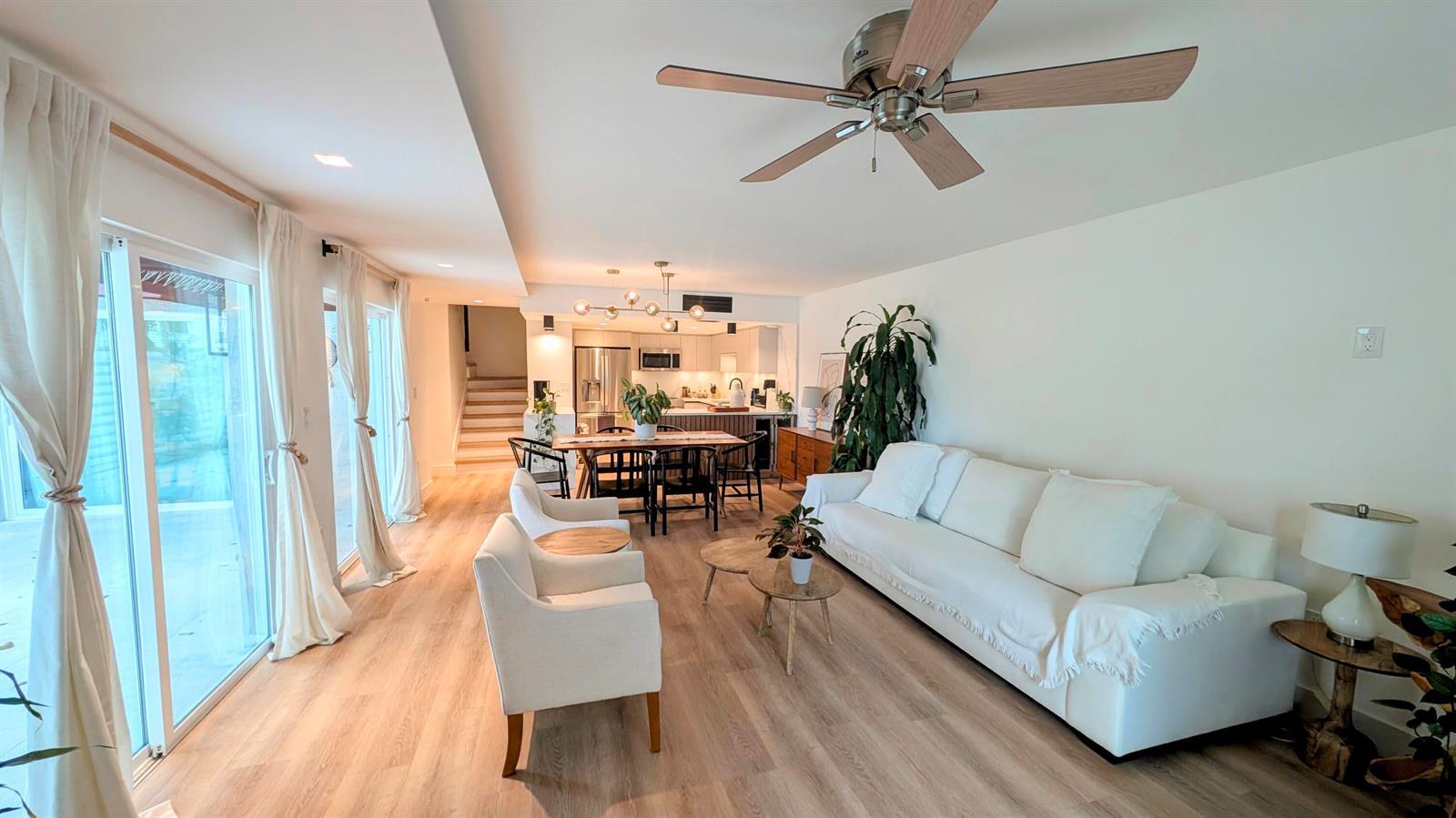 503 NW 98TH Avenue, Plantation FL 33324 photo 2