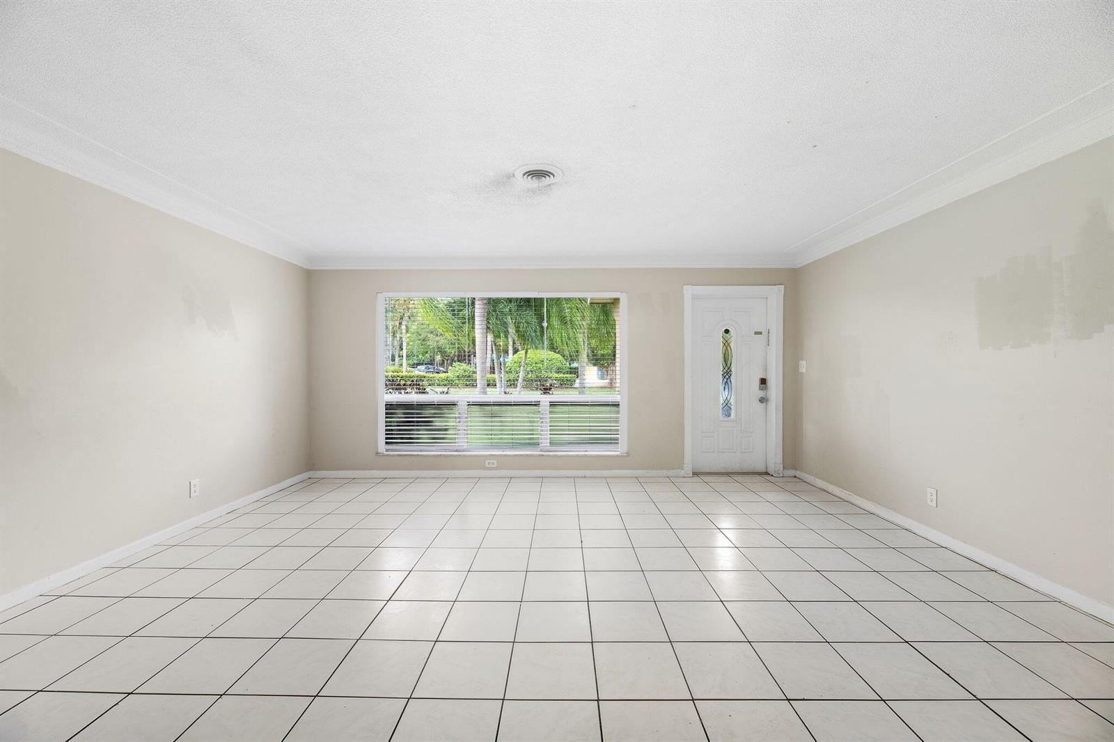 831 NW 43RD Avenue, Coconut Creek FL 33066 photo 2