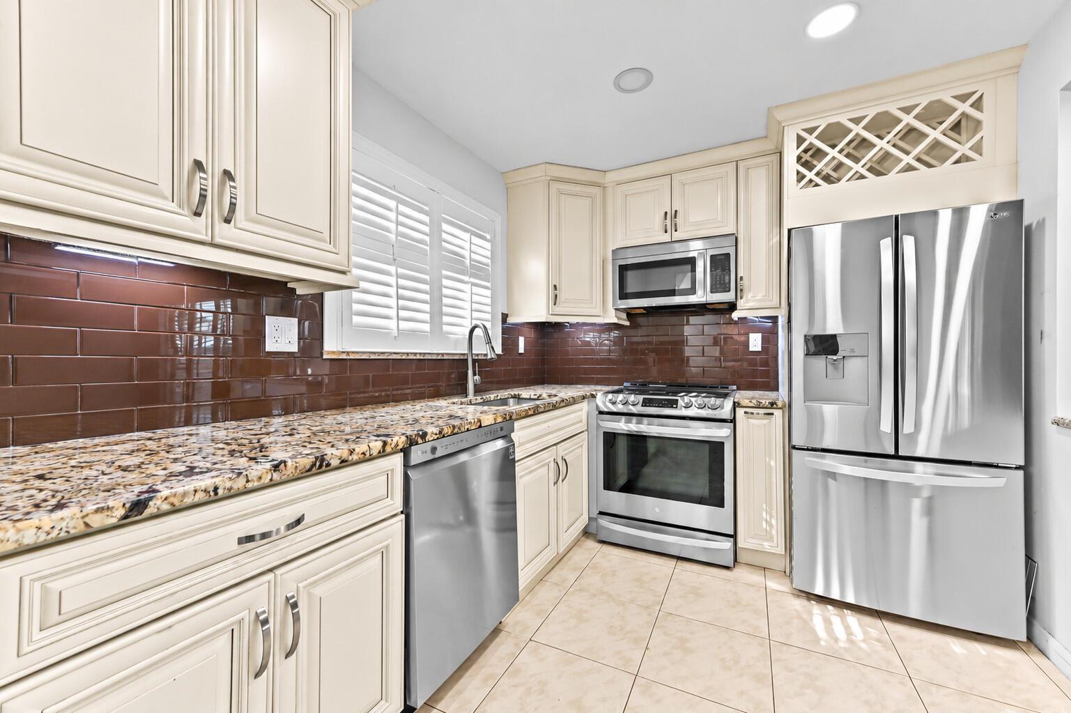 15072 Ashland Place # 124, Delray Beach FL 33484 photo 5
