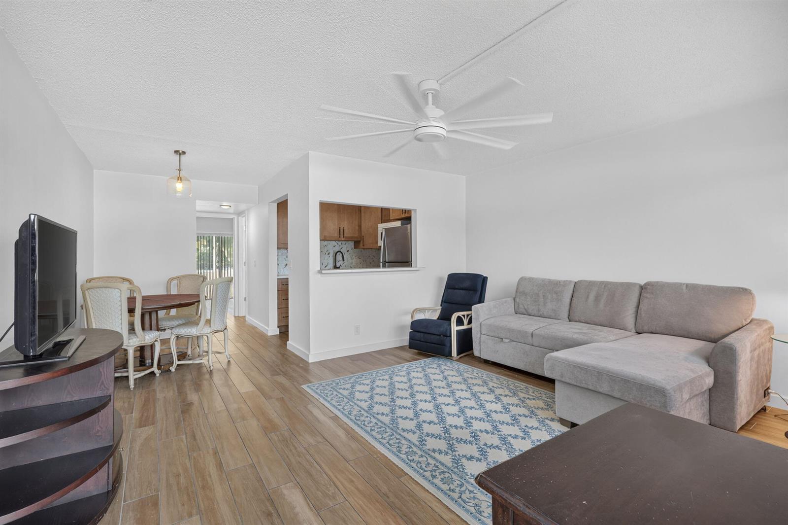 332 NORTHAMPTON Q, West Palm Beach FL 33417 photo 3