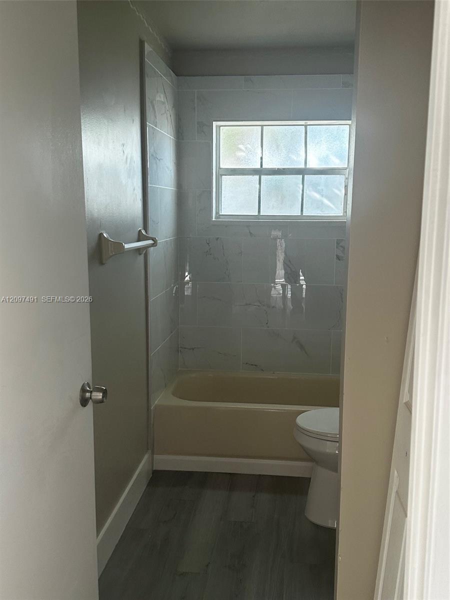 20200 NW 32nd Ave, Miami Gardens FL 33056 photo 3