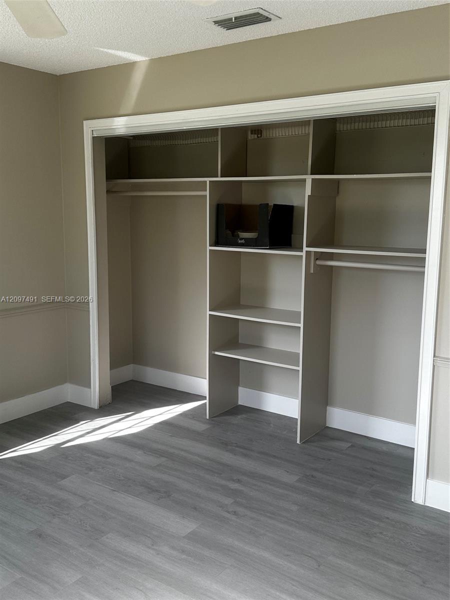 20200 NW 32nd Ave, Miami Gardens FL 33056 photo 4