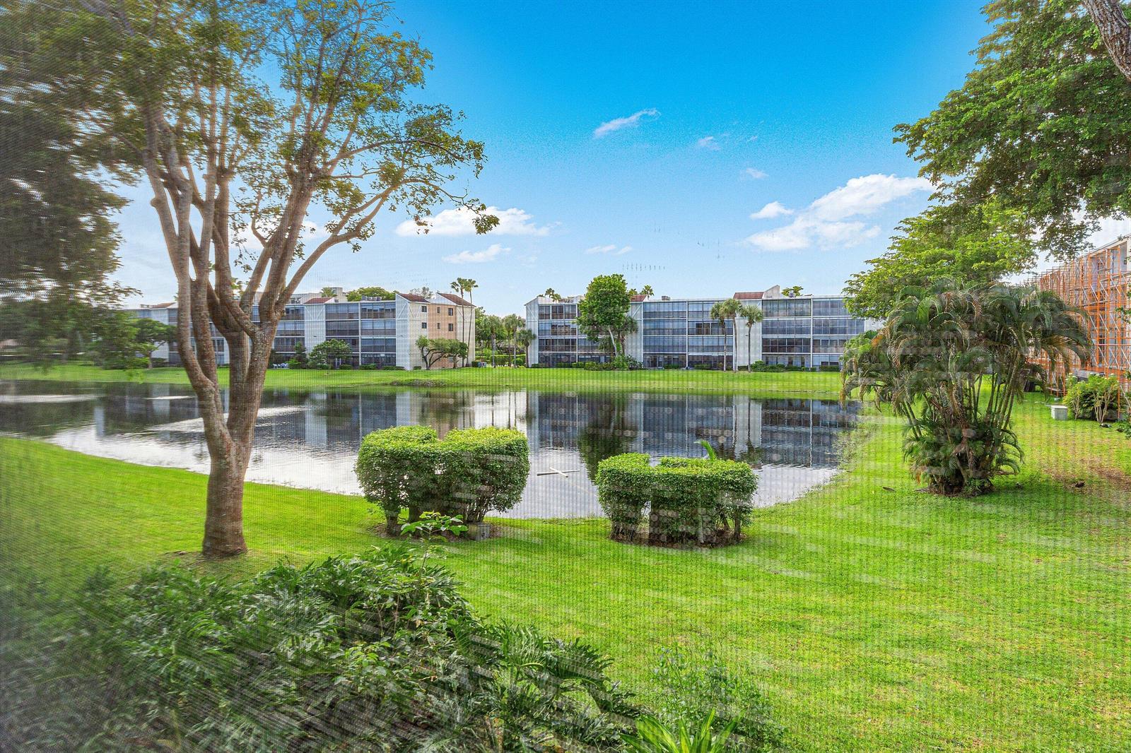 6585 Kensington Lane Apt 207, Delray Beach FL 33446 photo 2