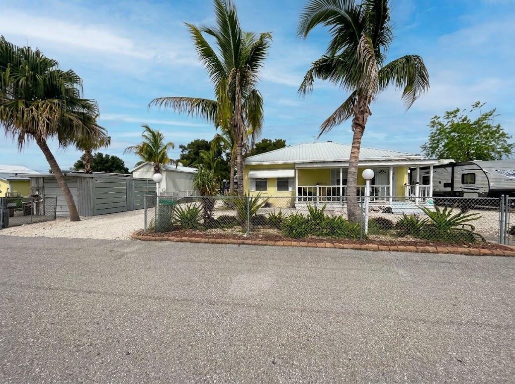 1099 7th Street, Okeechobee FL 34974 photo 2