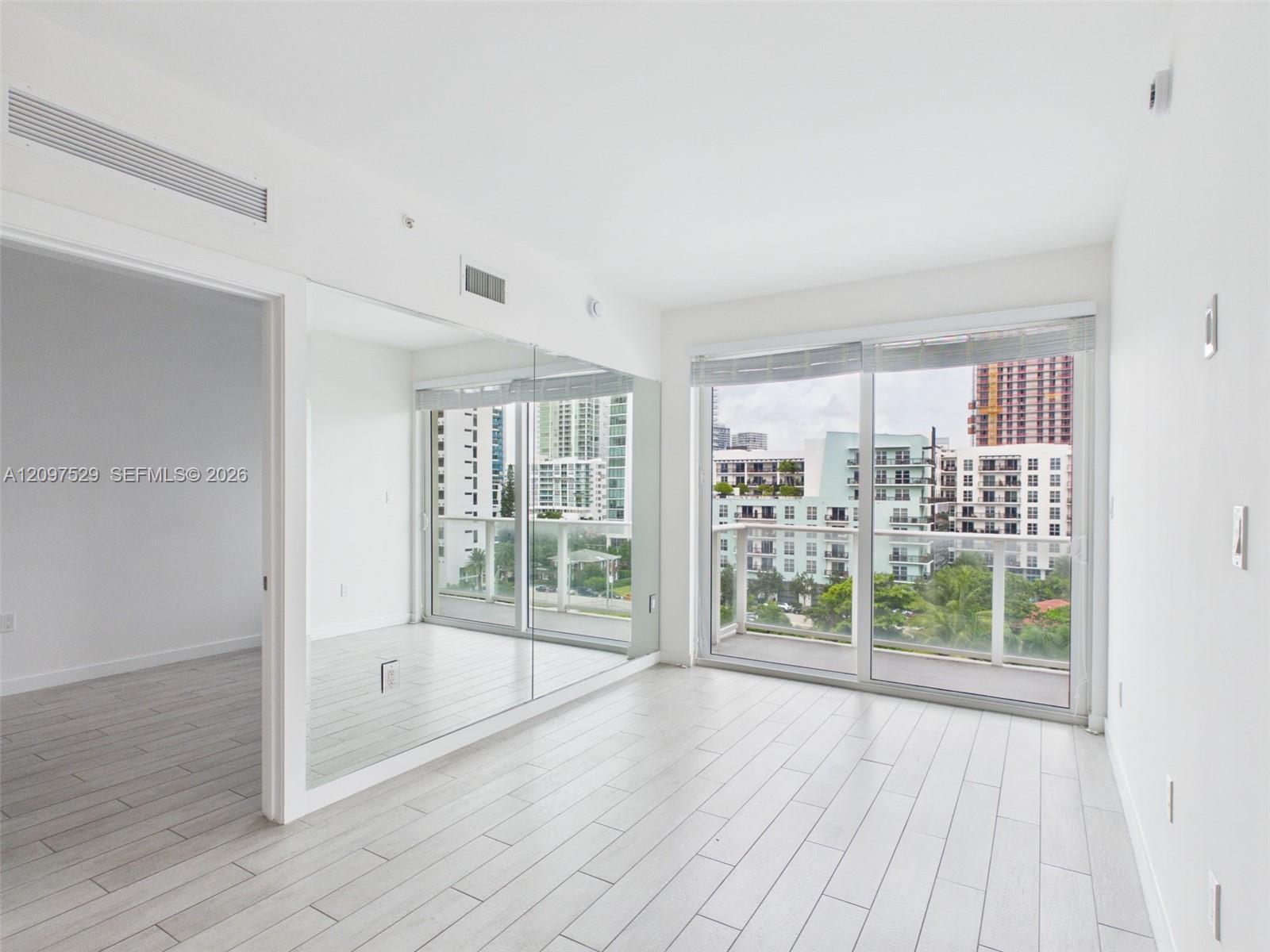321 NE 26th St # 717, Miami FL 33137 photo 2