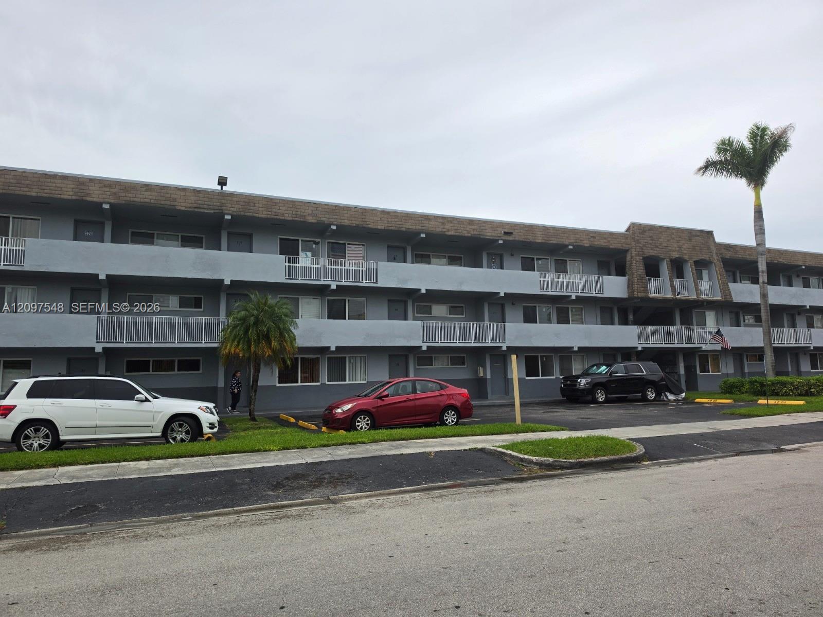 11195 SW 1st St # 217, Sweetwater FL 33174 photo 2