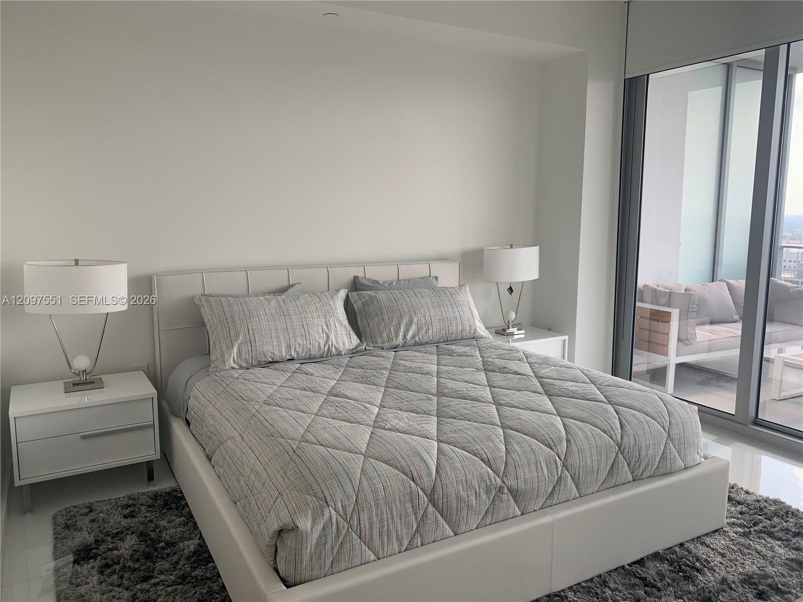 851 NE 1st Ave # 3404, Miami FL 33132 photo 4