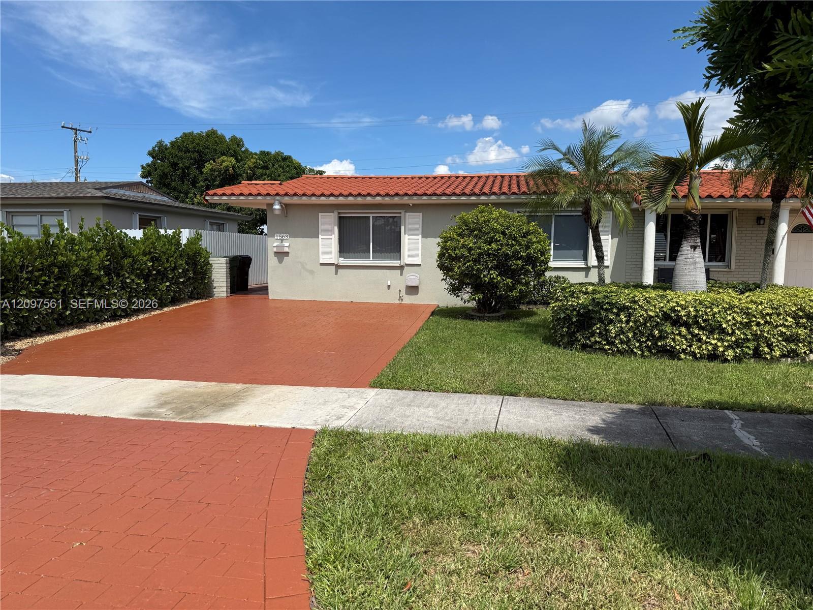 1563 W 81st St # 1563, Hialeah FL 33014