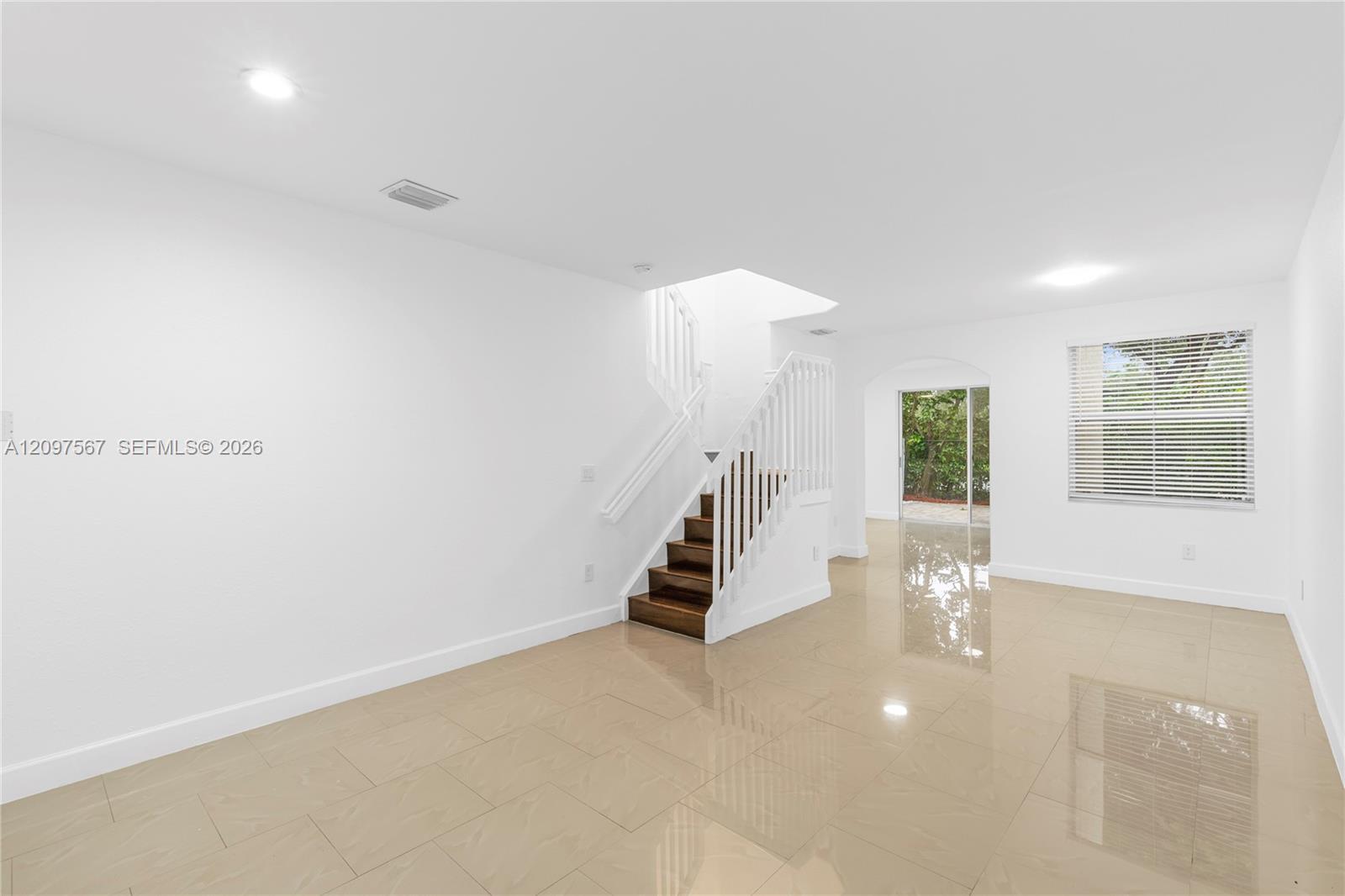 3812 SW 171st Ter, Miramar FL 33027 photo 4