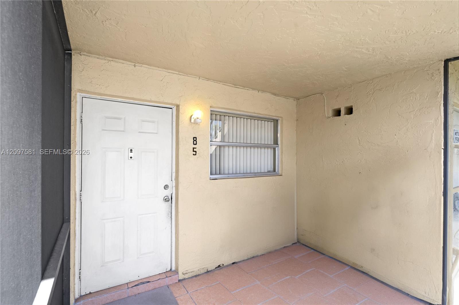 15609 SW 73rd Cir Ter # 5, Miami FL 33193 photo 2