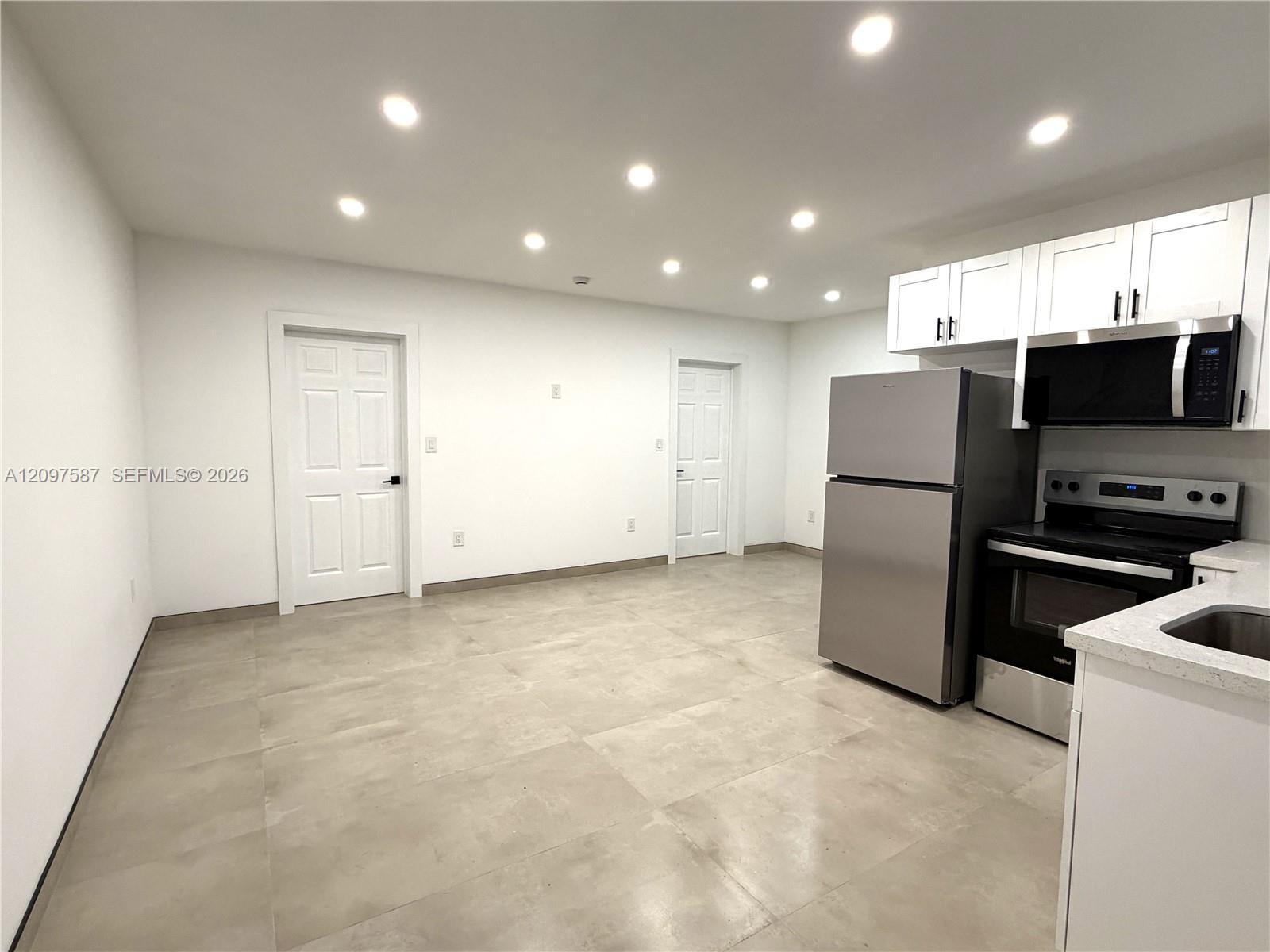 1235 Normandy Dr # 2, Miami Beach FL 33141 photo 3