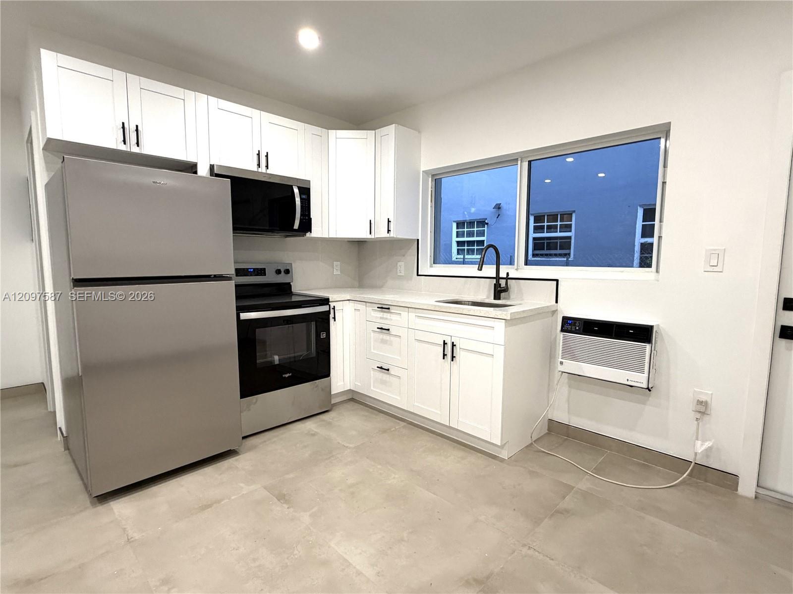 1235 Normandy Dr # 2, Miami Beach FL 33141 photo 4
