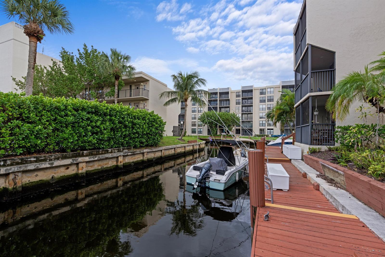 16 ROYAL PALM Way # 205, Boca Raton FL 33432 photo 4