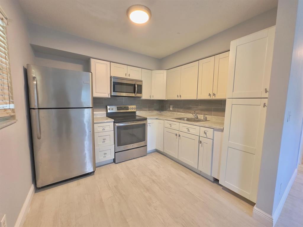 1650 NW 52ND Avenue, Lauderhill FL 33313