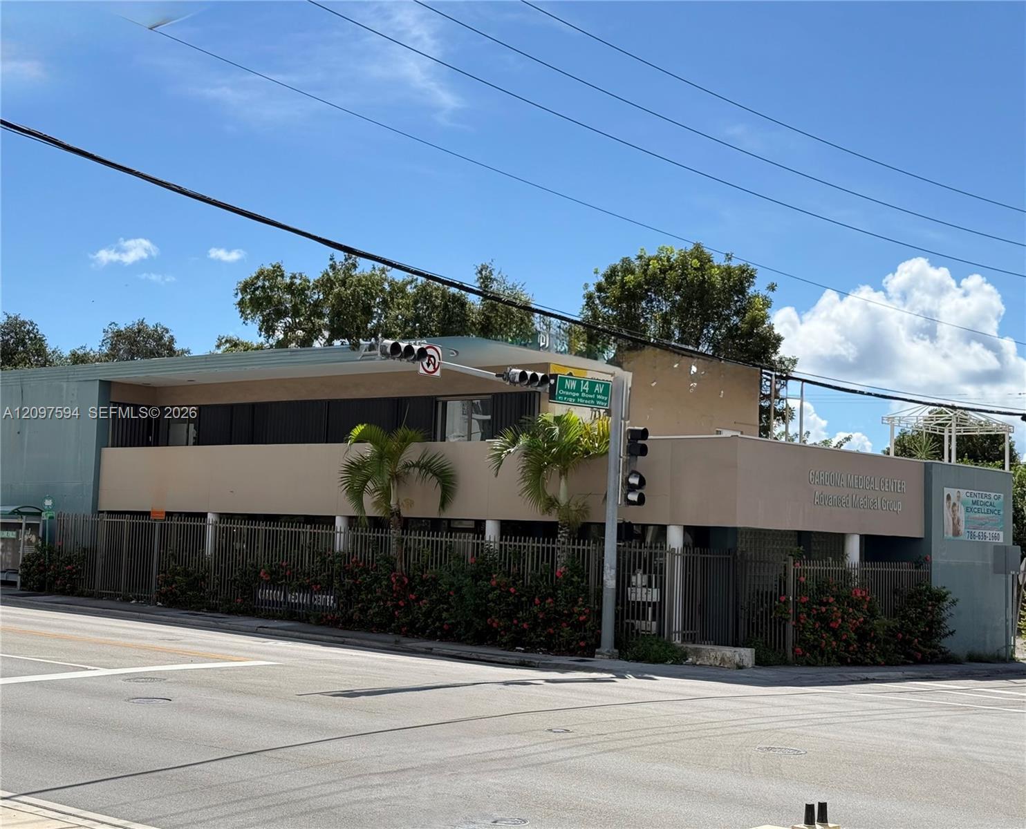1390 NW 7th St, Miami FL 33125 photo 2