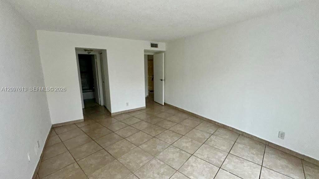 18111 NW 68th Ave # H205, Hialeah FL 33015 photo 5
