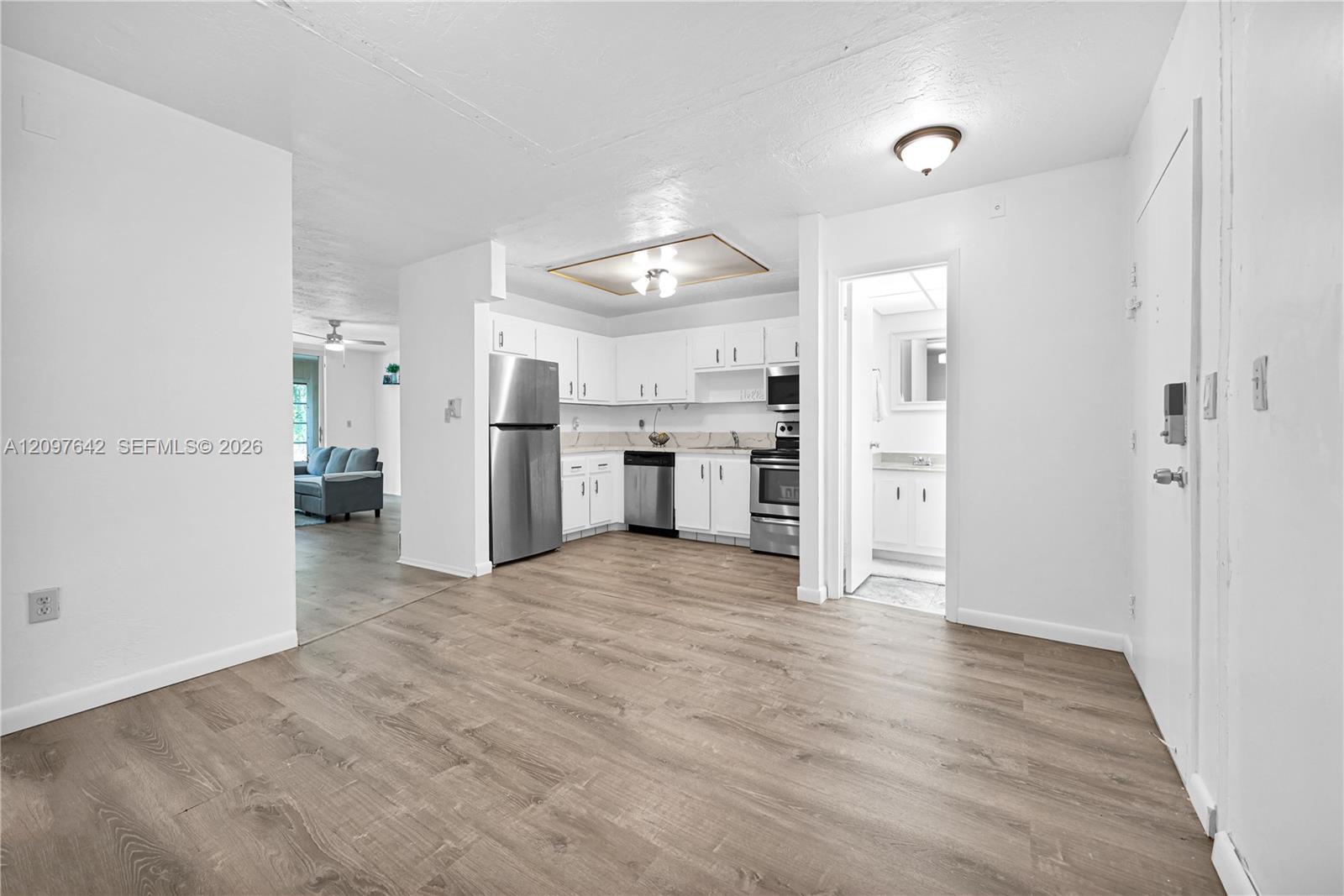 1681 NW 70th Ave # 205, Plantation FL 33313 photo 4